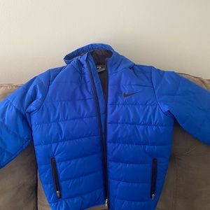 Nike puffer jacket size 8